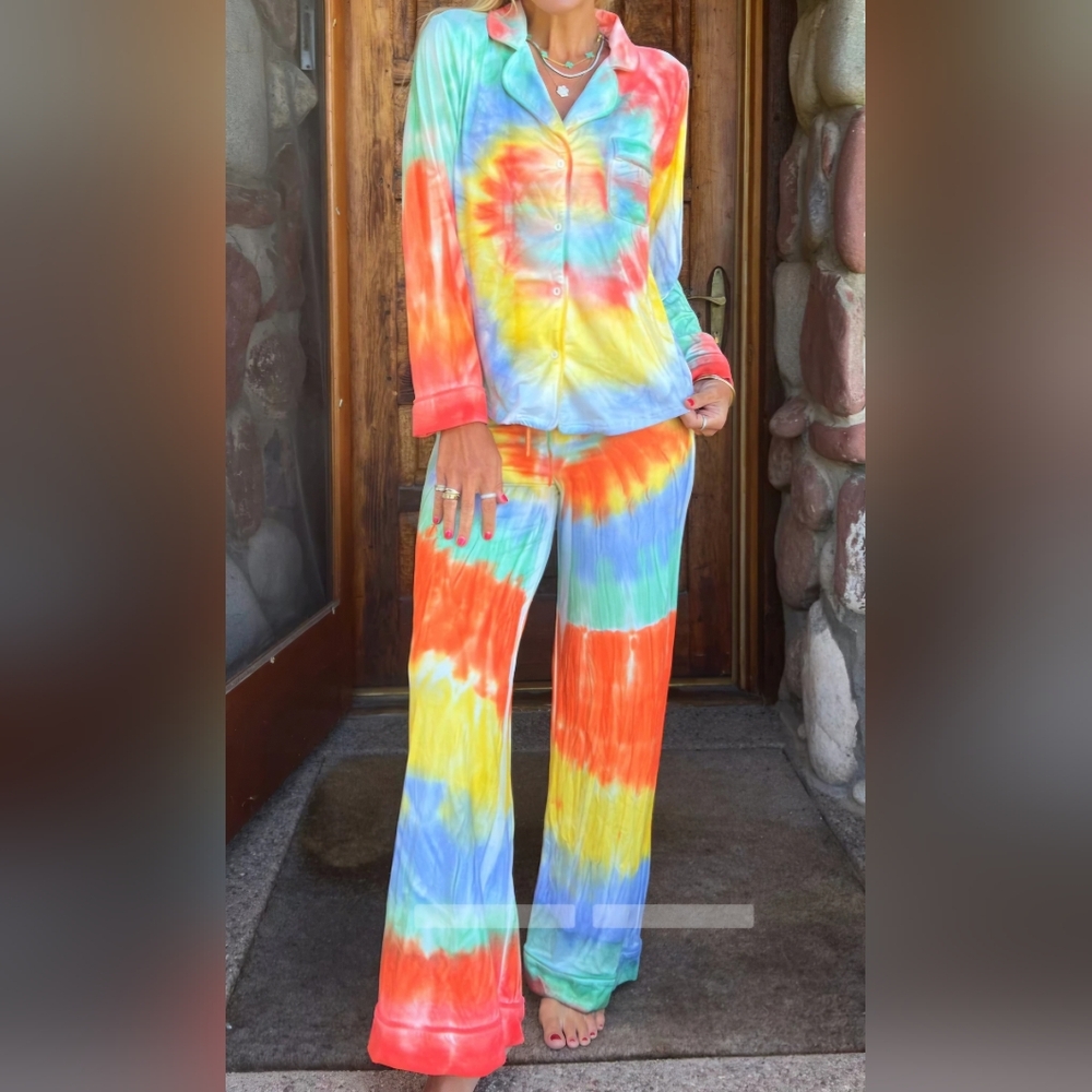 Colorful Tie-Dye Women's Pajama Set
